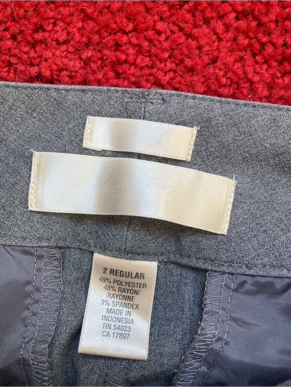 Old Navy Gray Ankle-Length Dress Pants - Picture 2 of 3
